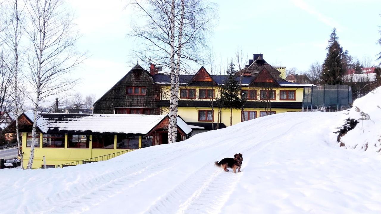 Ukazika Hotell Orawka Exteriör bild